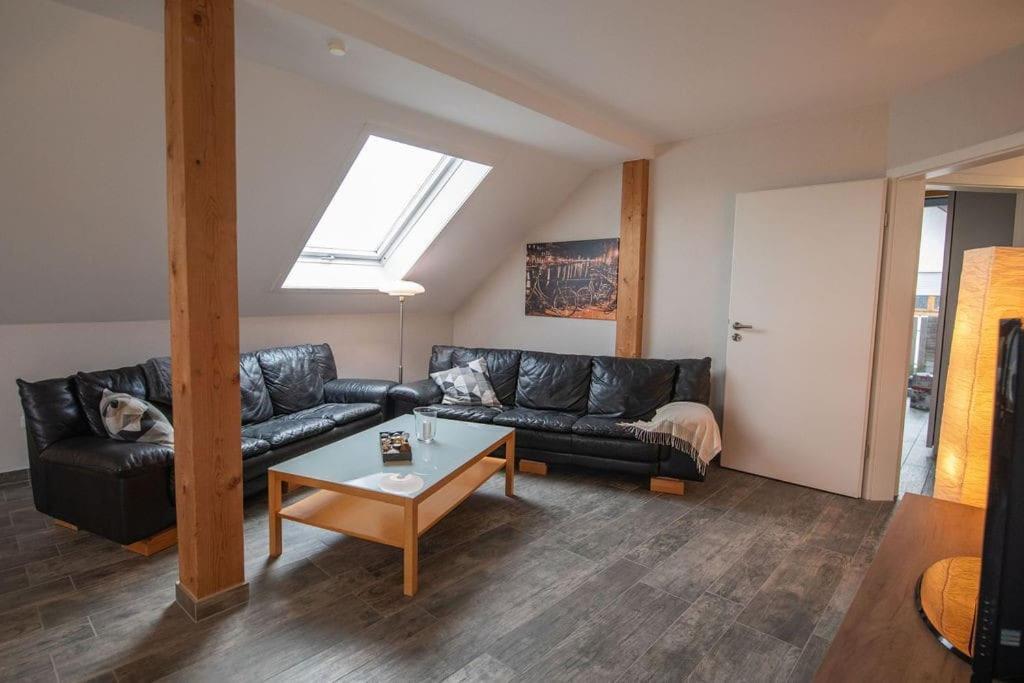 Odenwaldblick Apartamento Lutzelbach Exterior foto